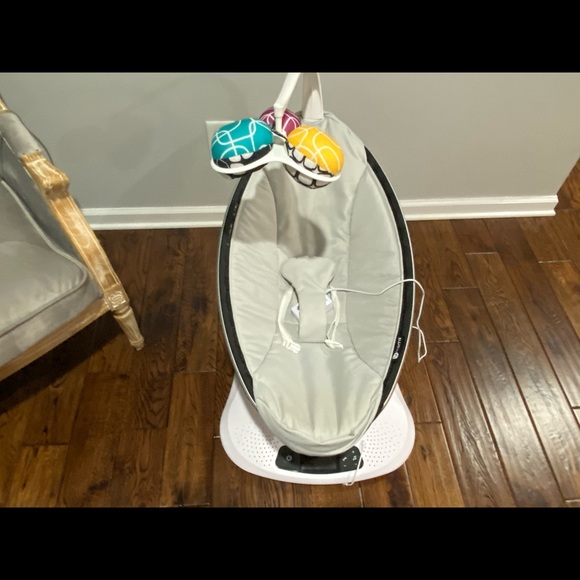 Baby Swing - Picture 4 of 4